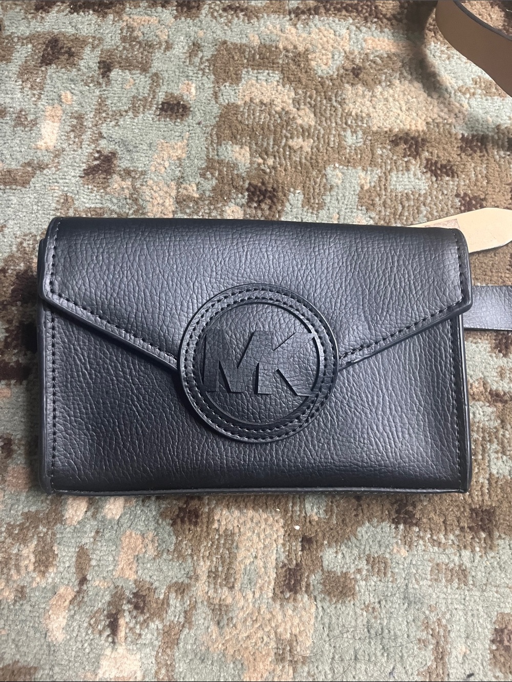MK Michael kors black belt bag sz small used twice